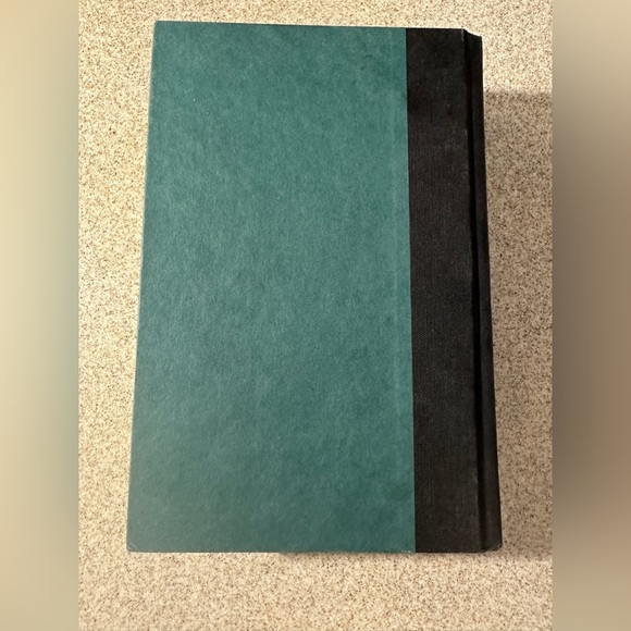 Inheritance or The Vault of Souls Book 4 Hardback - Picture 3 of 5